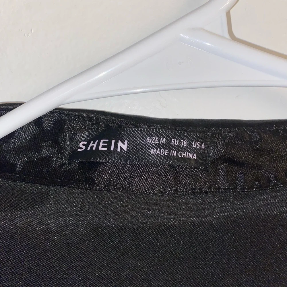 Shein Long Sleeve Self Tie Knot Front Satin Crop Top - Picture 7 of 9